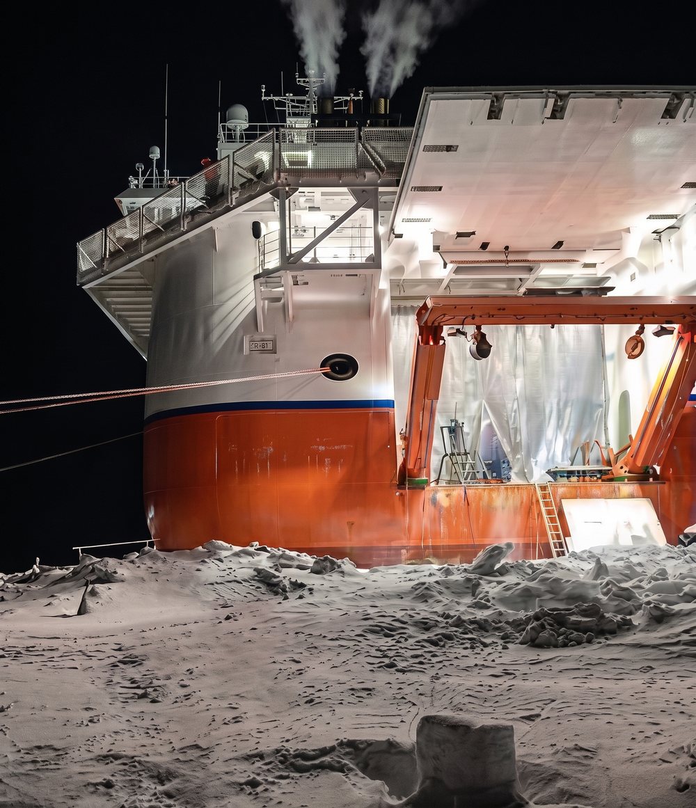 Power-driven doors and hatches installed on an offshore vessel